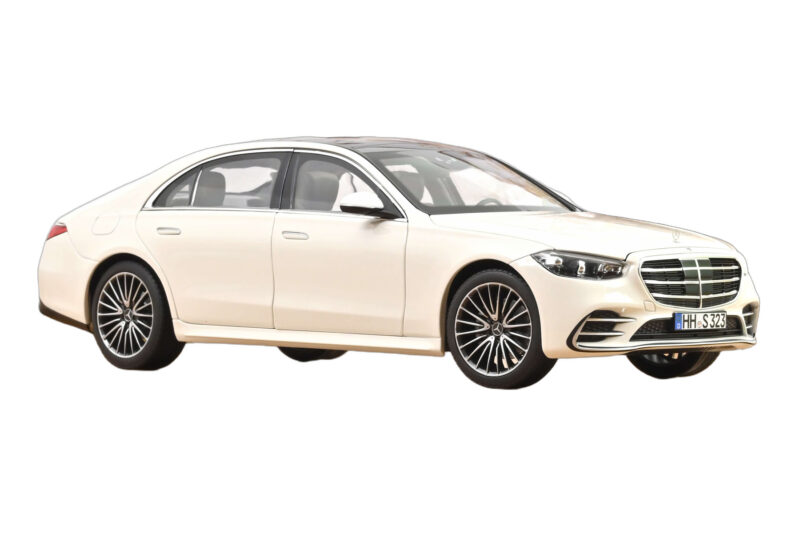 Mercedes S-Class W223 AMG Line Fehér Norev 1:18 Mercedes S-Class W223 AMG Line Fehér Norev 1:18 183807 Fém
