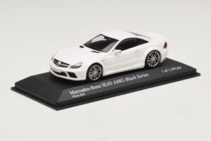 Mercedes SL65 AMG R230 Black Series Matt Fehér Minichamps 1:43 400038222 Fém – 2. kép a 4-ből