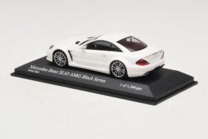 Mercedes SL65 AMG R230 Black Series Matt Fehér Minichamps 1:43 400038222 Fém – 3. kép a 4-ből