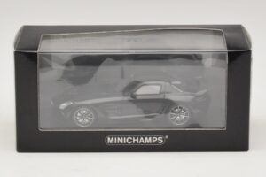 Mercedes SLS AMG C197 Black Series Fekete Metál Minichamps 1:43 437033020 Fém – 4. kép a 4-ből