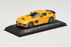 Mercedes SLS AMG C197 Black Series Arany Minichamps 1:43 437033022 Fém – 2. kép a 4-ből