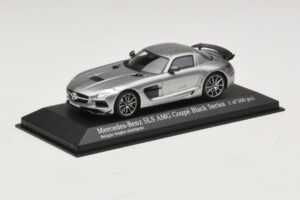 Mercedes SLS AMG C197 Black Series Szürke Metál Minichamps 1:43 437033024 Fém – 2. kép a 4-ből