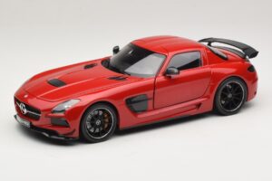 Mercedes SLS AMG C197 Black Series Piros Minichamps 1:18 110033022 Fém
