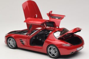 Mercedes SLS AMG C197 Piros Metál Minichamps 1:18 100039020 Fém – 5. kép a 8-ből