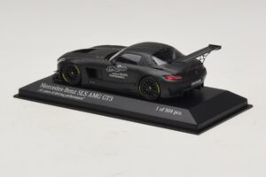 Mercedes SLS AMG GT3 45 Years of Driving Performance Fekete Minichamps 1:43 410133200 Fém – 3. kép a 4-ből