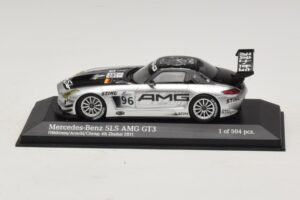 Mercedes SLS AMG GT3 #96 M. Hakkinen / R. Arnold 6 Hours of Zhuhai 2011 Minichamps 1:43 410113296 Fém