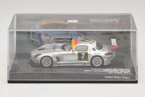 Mercedes SLS AMG GT3 #7 Black Falcon Jager / Seyffarth 24 Hours of Dubai 2011 Minichamps 1:43 437110307 Fém – 4. kép a 5-ből