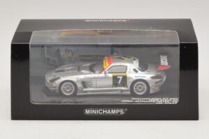 Mercedes SLS AMG GT3 #7 Black Falcon Jager / Seyffarth 24 Hours of Dubai 2011 Minichamps 1:43 437110307 Fém – 5. kép a 5-ből