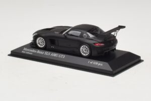 Mercedes SLS AMG GT3 Matt Fekete Minichamps 1:43 410113200 Fém – 3. kép a 4-ből