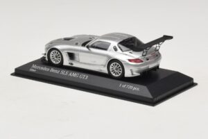 Mercedes SLS AMG GT3 Ezüst Minichamps 1:43 410113202 Fém – 3. kép a 4-ből