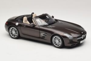 Mercedes SLS AMG Sepang Brown Minichamps 1:18 B66960080 Fém – 7. kép a 9-ből