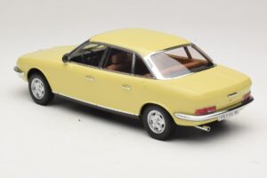NSU Ro80 Sárga Minichamps 1:18 151015402 Fém – 5. kép a 6-ből