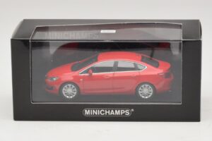 Opel Astra J Piros Minichamps 1:43 410042001 Fém – 4. kép a 4-ből