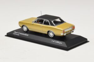 Opel Commodore A Metál Arany Minichamps 1:43 430046165 Fém – 3. kép a 4-ből