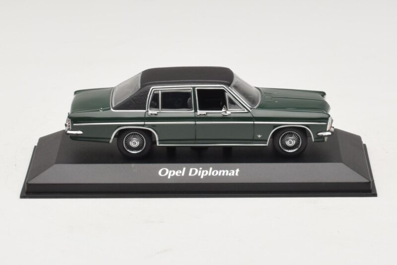 Opel Diplomat B Sötétzöld Maxichamps 1:43 940046070 Fém