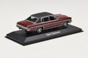 Opel Diplomat B Sötétpiros Maxichamps 1:43 940046071 Fém – 2. kép a 4-ből