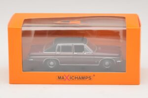 Opel Diplomat B Sötétpiros Maxichamps 1:43 940046071 Fém – 4. kép a 4-ből