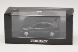 Opel Kadett E Black Metallic Minichamps 1:43 400045901 Fém – 4. kép a 4-ből