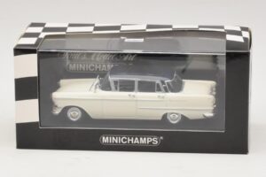 Opel Kapitan A Fehér Minichamps 1:43 400048000 Fém – 4. kép a 4-ből