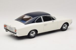 Opel Rekord C Kupé Fehér Kék Minichamps 1:18 107047021 Gyanta – 2. kép a 6-ből