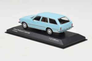 Opel Rekord D Caravan Világoskék Minichamps 1:43 400044014 Fém – 3. kép a 4-ből