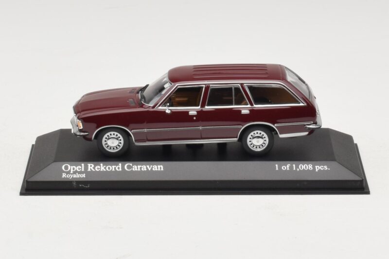 Opel Rekord D Caravan Piros Minichamps 1:43 Opel Rekord D Caravan Piros Minichamps 1:43 400044012 Fém