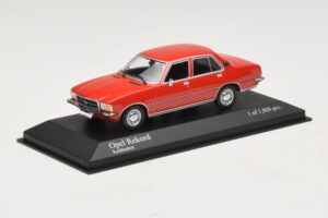 Opel Rekord D Piros Minichamps 1:43 400044004 Fém – 2. kép a 4-ből