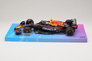 Oracle Red Bull Racing RB18 #11 S. Perez Miami GP 2022 Minichamps 1:18 113220511 Fém