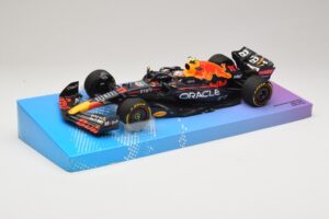 Oracle Red Bull Racing RB18 #11 S. Perez Miami GP 2022 Minichamps 1:18 113220511 Fém – 2. kép a 7-ből