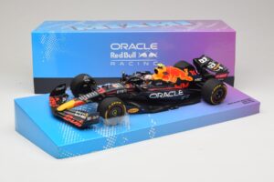 Oracle Red Bull Racing RB18 #11 S. Perez Miami GP 2022 Minichamps 1:18 113220511 Fém – 7. kép a 7-ből