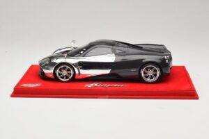 Pagani Huayra Chrome Silver Egyedi Darab BBR 1:18 P1873CM Gyanta – 3. kép a 7-ből