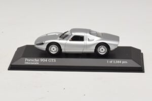 Porsche 904 GTS Ezüst Minichamps 1:43 400065721 Fém