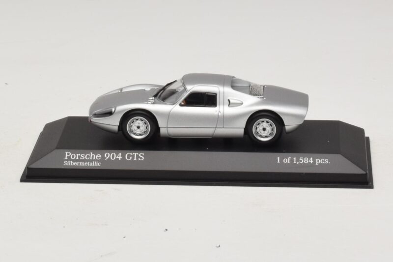 Porsche 904 GTS Ezüst Minichamps 1:43 400065721 Fém