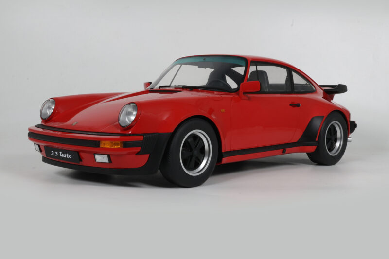 Porsche 911 930 Turbo 3.3 India Red GT Spirit 1:8 Porsche 911 930 Turbo 3.3 India Red GT Spirit 1:8 GTS802301 Gyanta