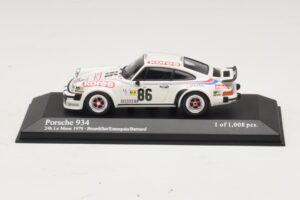 Porsche 911 934 #86 Bourdillat / Ennequin 24 Hours of Le Mans 1979 Minichamps 1:43 400796486 Fém