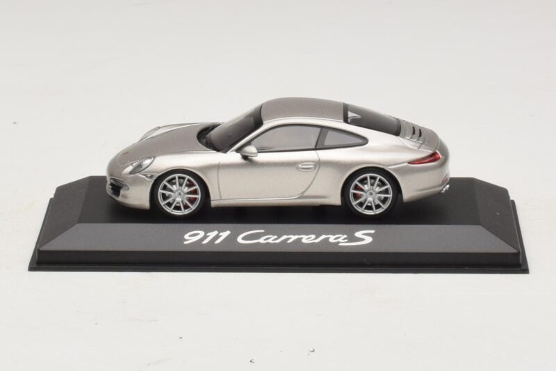 Porsche 911 991 Carrera S Ezüst Metál Minichamps 1:43 WAP0200130C Fém