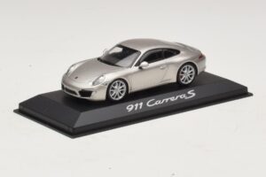 Porsche 911 991 Carrera S Ezüst Metál Minichamps 1:43 WAP0200130C Fém – 2. kép a 4-ből