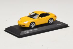 Porsche 911 991 Carrera Sárga Minichamps 1:43 410060221 Fém – 2. kép a 4-ből
