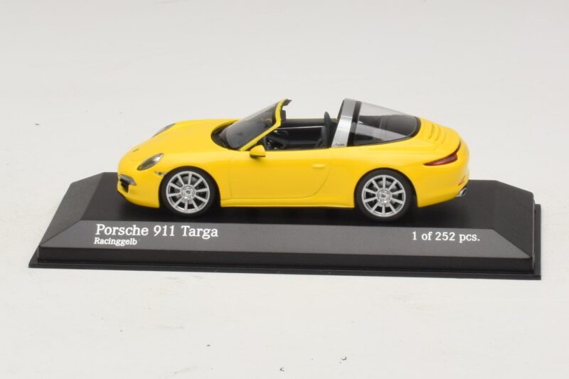 Porsche 911 991 Targa Sárga Minichamps 1:43 410062441 Fém