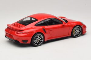 Porsche 911 991 Turbo S Piros Minichamps 1:18 110062320 Fém – 2. kép a 8-ből