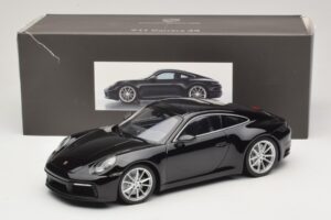 Porsche 911 992 Carrera 4S Fekete Minichamps 1:18 WAP0211120R992 Fém – 6. kép a 6-ből