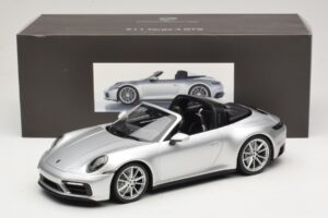Porsche 911 992 Targa 4 GTS Ezüst Minichamps 1:18 WAP0211460RTRG Fém – 6. kép a 6-ből