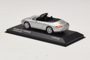 Porsche 911 996 Kabrió Ezüst Metál Minichamps 1:43 400061091 Fém – 3. kép a 4-ből
