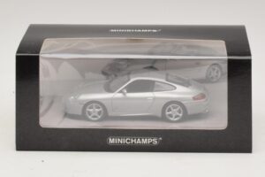 Porsche 911 996 Carrera 40. Évfordulós Ezüst Minichamps 1:43 436061070 Fém – 4. kép a 5-ből