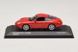 Porsche 911 996 Piros Minichamps 1:43 400061181 Fém