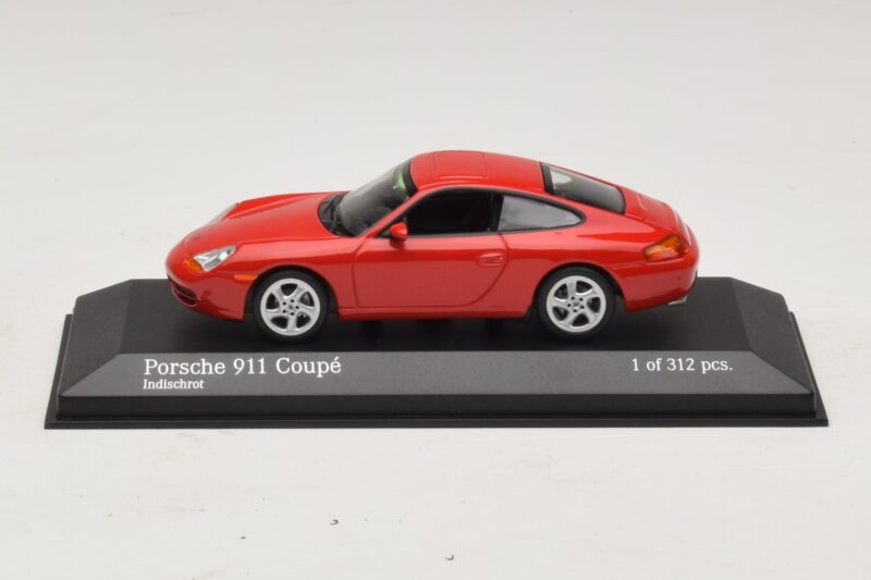 Porsche 911 996 Piros Minichamps 1:43 400061181 Fém