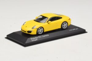 Porsche 911 996 Sárga Minichamps 1:43 400061182 Fém – 2. kép a 4-ből