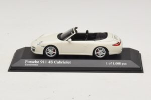 Porsche 911 997 Carrera 4S Kabrió Fehér Minichamps 1:43 400066431 Fém