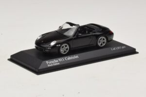 Porsche 911 997 Carrera Kabrió Black Edition Minichamps 1:43 400066434 Fém – 2. kép a 4-ből
