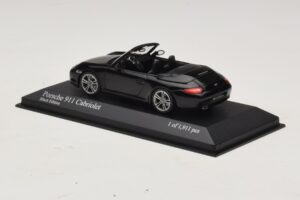 Porsche 911 997 Carrera Kabrió Black Edition Minichamps 1:43 400066434 Fém – 3. kép a 4-ből